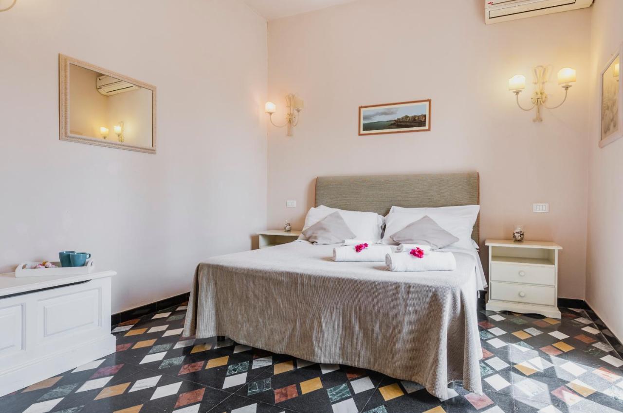 Calliope'S Apartments - Stella Del Mare Syracuse Extérieur photo